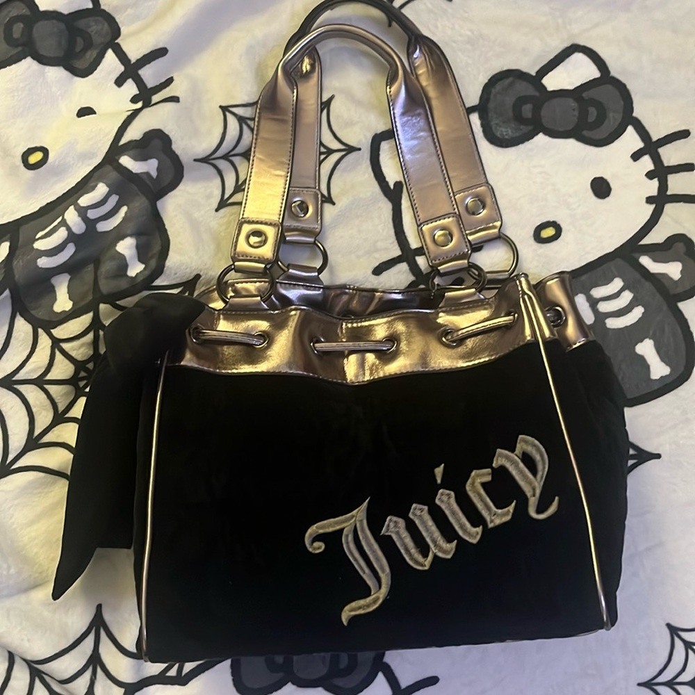 Juicy couture daydreamer 🖤